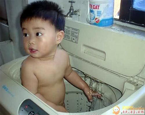爆笑！让爸妈发疯的小孩