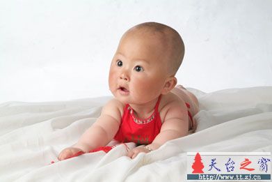 我儿子八个月