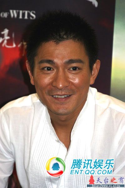 嘿..帅哥..骗你不是人..