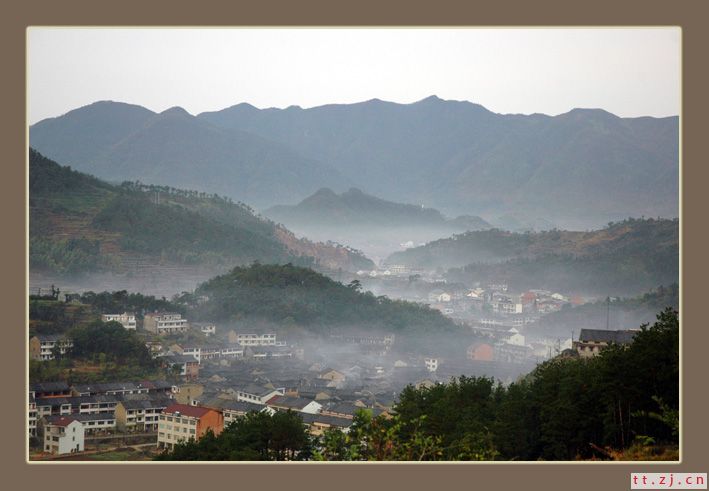 山村秋色