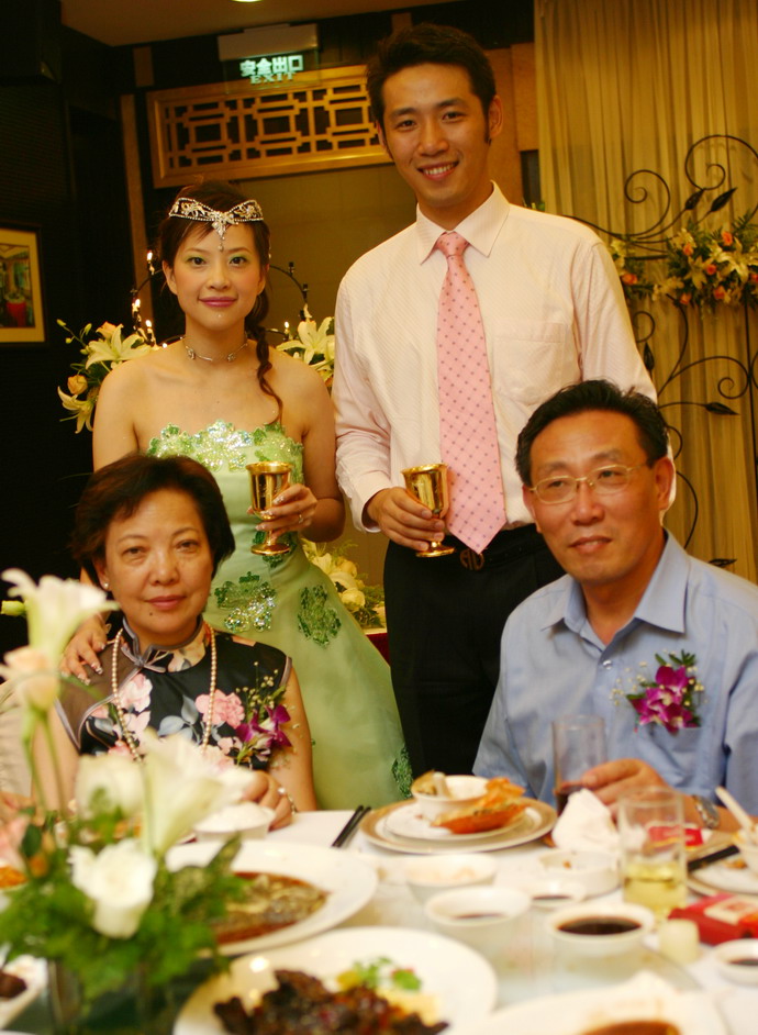 [分享]偶结婚啦，情人节前夕，与各们朋友分享我的结婚照片