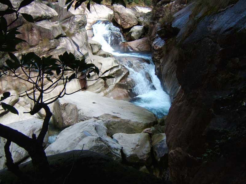 毛泽东在鄣山大峡谷视察