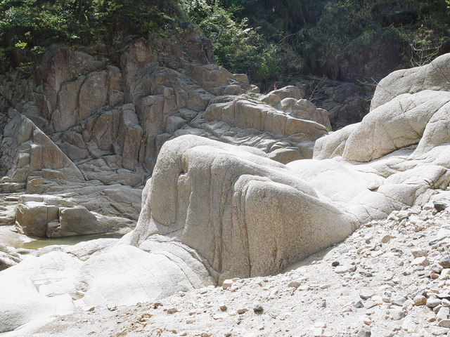 玉珠潭