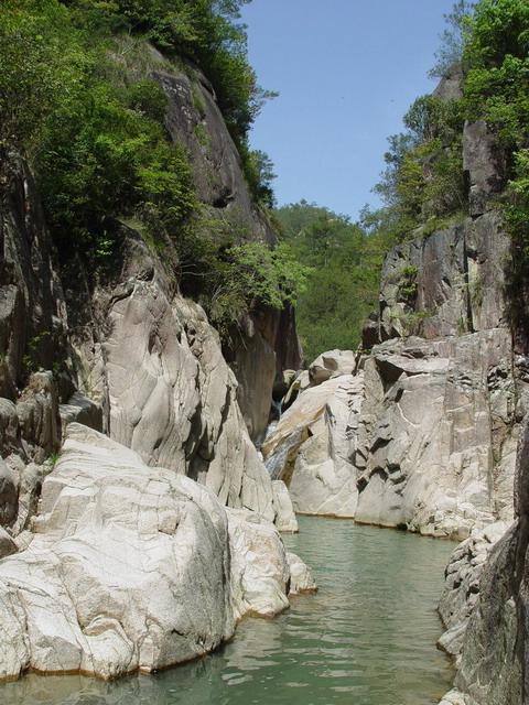 玉珠潭