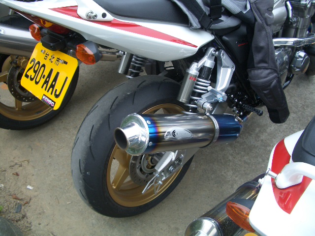 HONDA CB1300!!!口水哦！！！