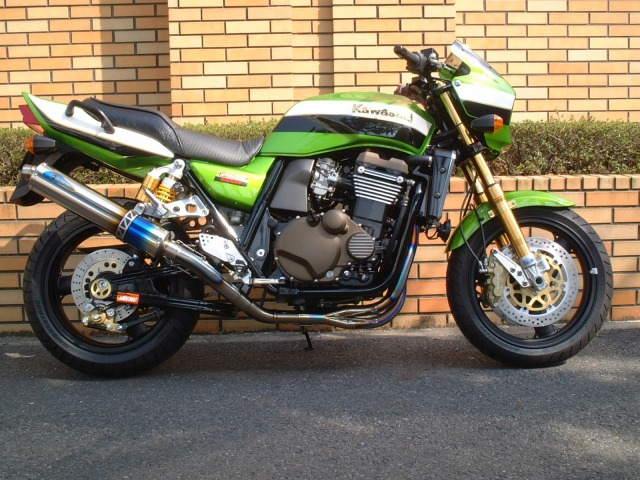 真正男人的车KAWASAKI  ZRX1200