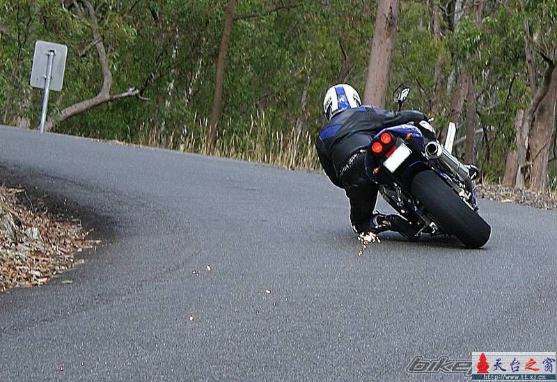 YAMAHA老款R1风采依旧！