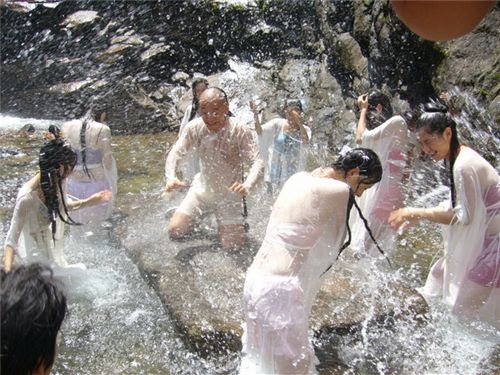 鹿鼎记要拍成三级片?看看这帮情男色女!