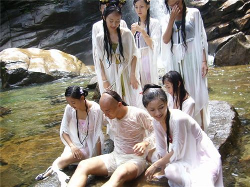 鹿鼎记要拍成三级片?看看这帮情男色女!