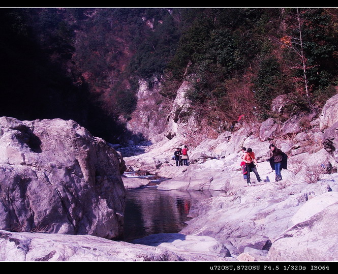天台东北野溪沟------大同银板坑、下深坑探奇