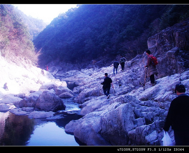 天台东北野溪沟------大同银板坑、下深坑探奇