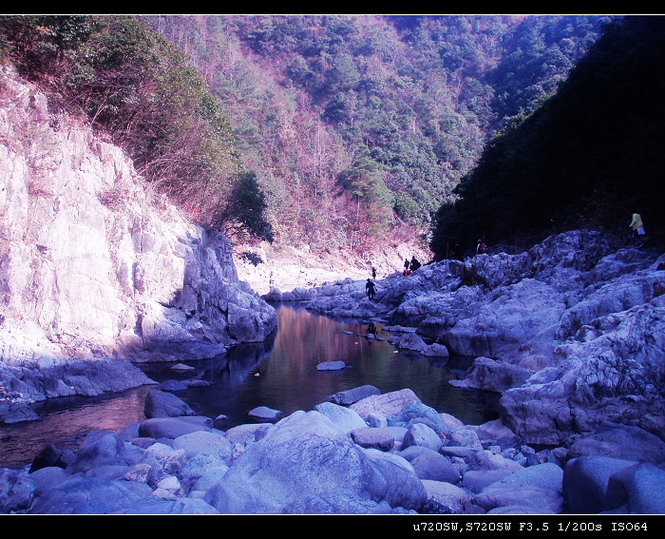 天台东北野溪沟------大同银板坑、下深坑探奇