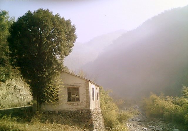天台东北野溪沟------大同银板坑、下深坑探奇