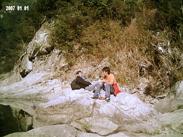 天台东北野溪沟------大同银板坑、下深坑探奇