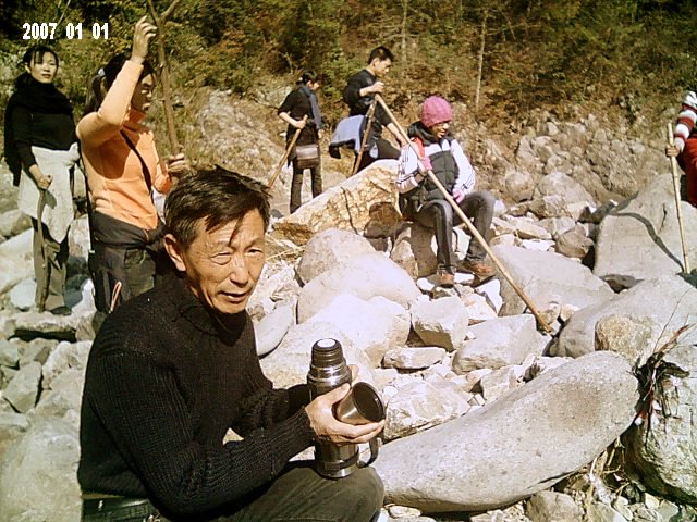 天台东北野溪沟------大同银板坑、下深坑探奇