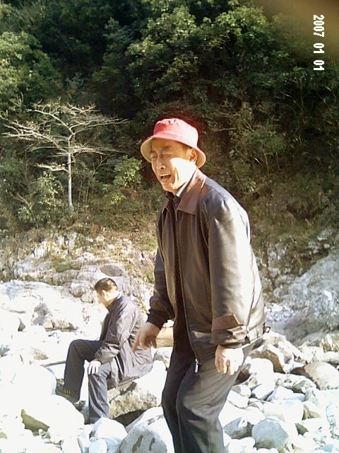 天台东北野溪沟------大同银板坑、下深坑探奇