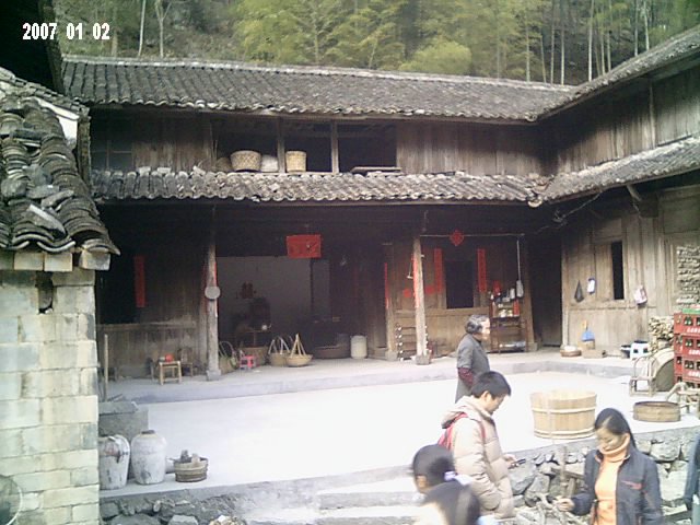 天台东北野溪沟------大同银板坑、下深坑探奇