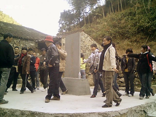 天台东北野溪沟------大同银板坑、下深坑探奇