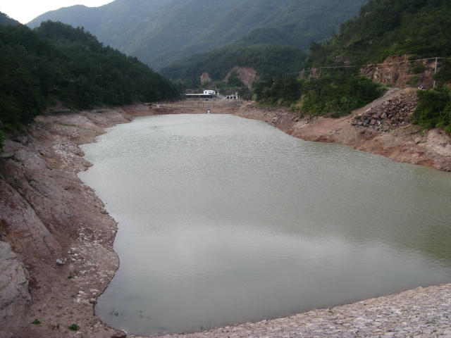天台又有一个新的休闲地---------