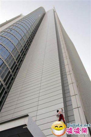 心惊100!徒手攀爬