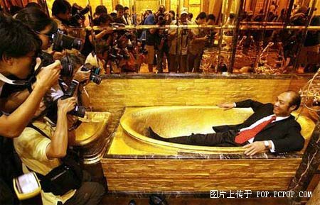 〓〓〓两吨黄金造全金房间〓〓〓