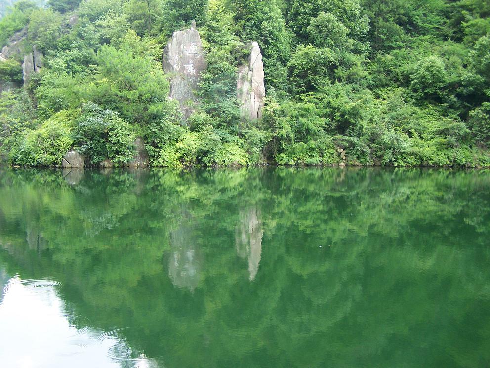 清凉夏天休闲绝处－－琼台仙谷
