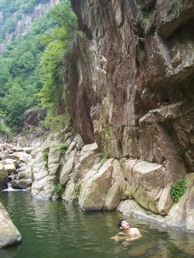 清凉夏天休闲绝处－－琼台仙谷