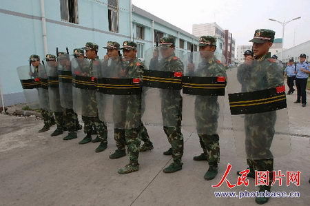 囚犯竟敢如此越狱