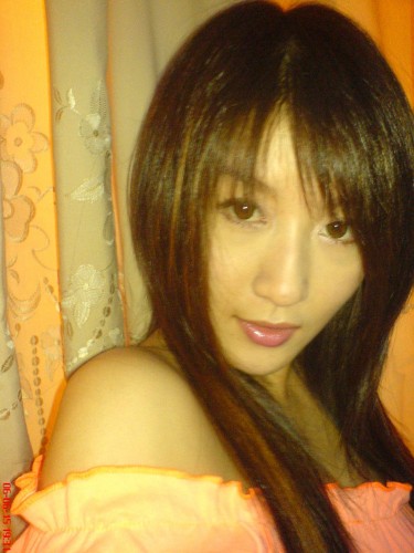 发现一美女!