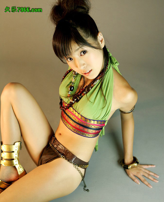 美女来了！