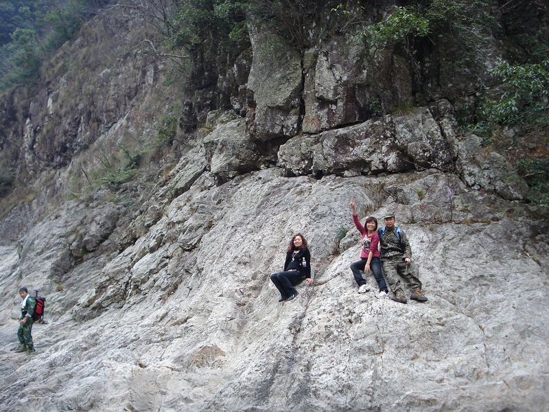 [天台驴友俱乐部]活动之------浙东大峡谷顺利归来!