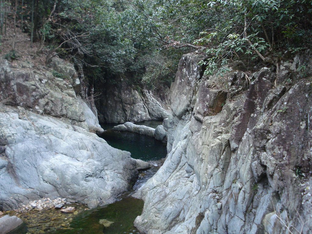 [天台驴友俱乐部]活动之------浙东大峡谷顺利归来!
