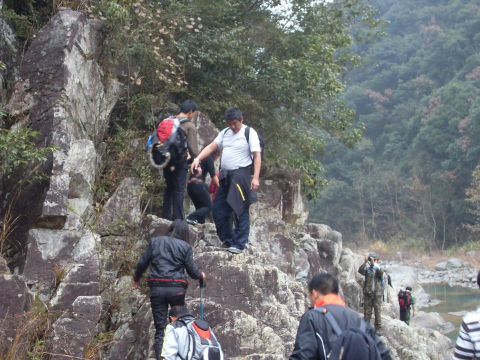 [天台驴友俱乐部]活动之------浙东大峡谷顺利归来!