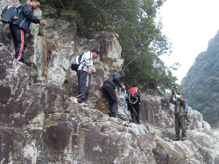 [天台驴友俱乐部]活动之------浙东大峡谷顺利归来!