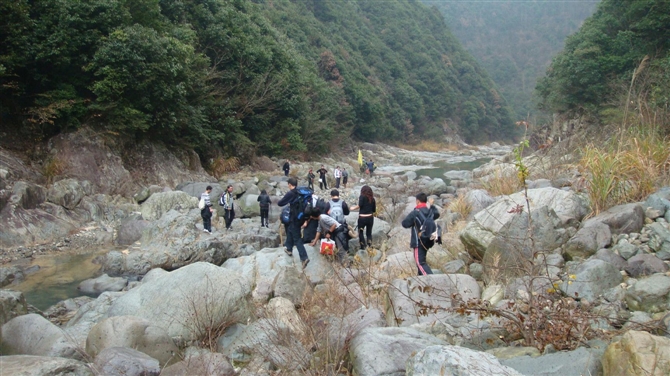 [天台驴友俱乐部]活动之------浙东大峡谷顺利归来!