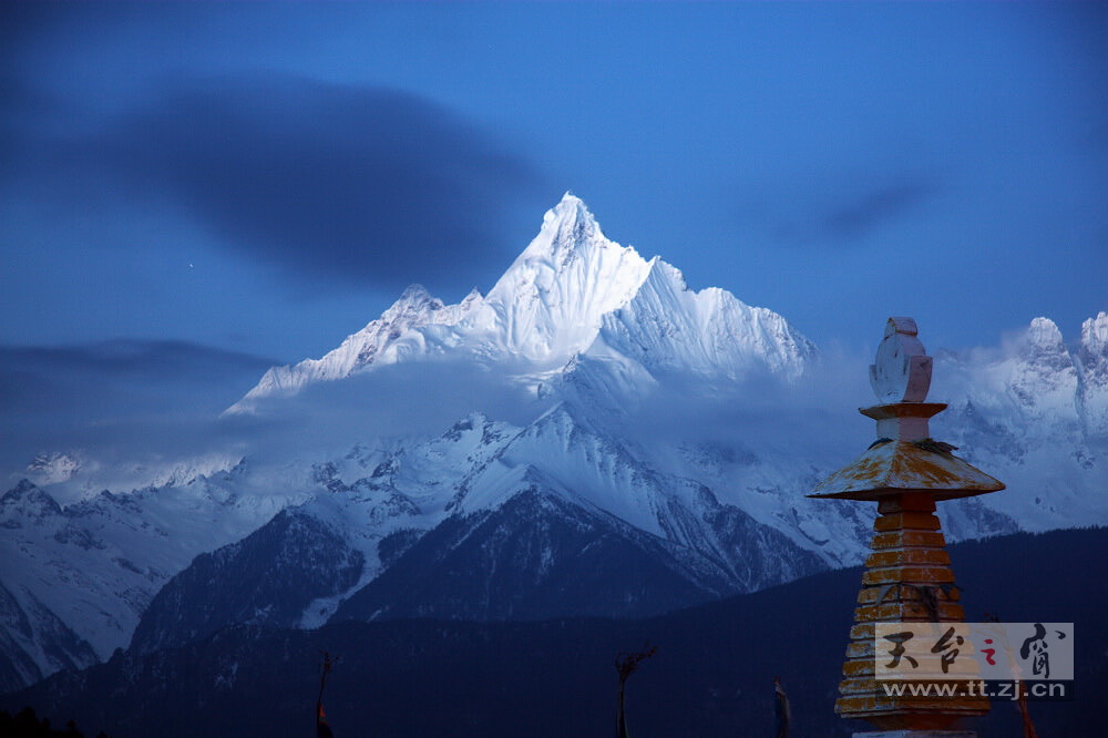 梅里雪山