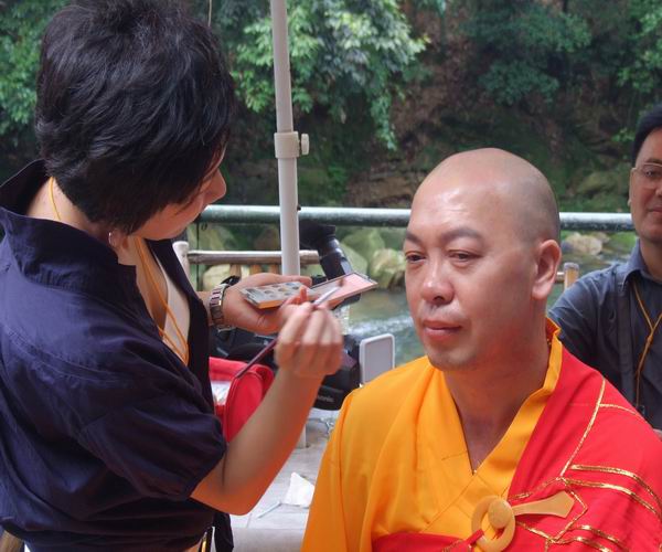 开机现场及剧照