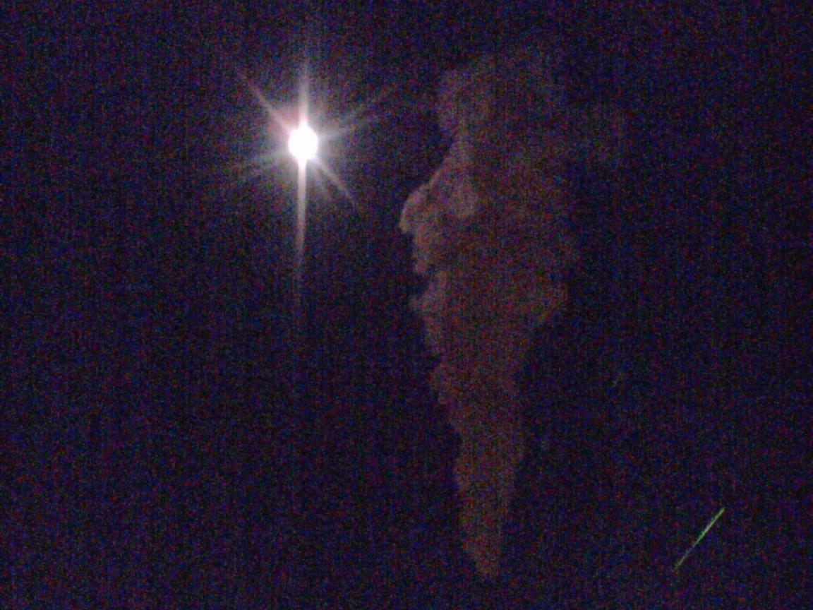 月夜下的天台热能厂烟囱！