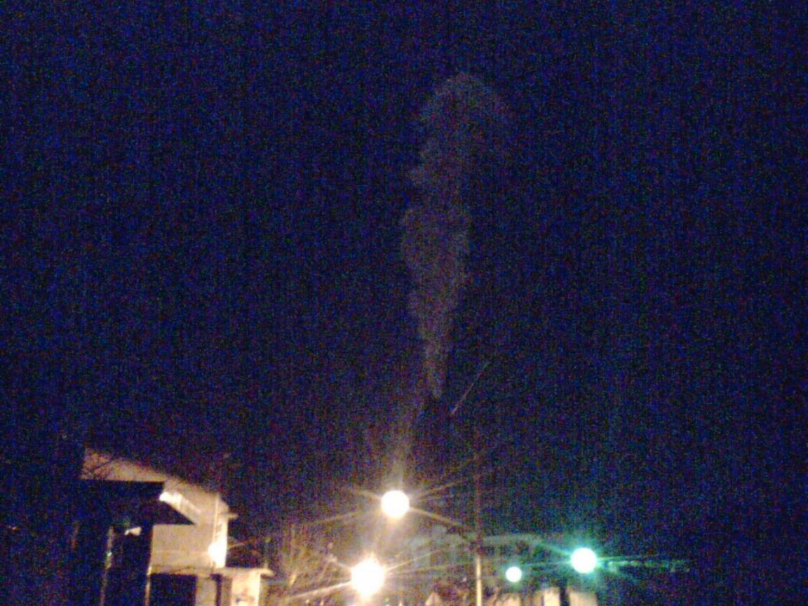 月夜下的天台热能厂烟囱！