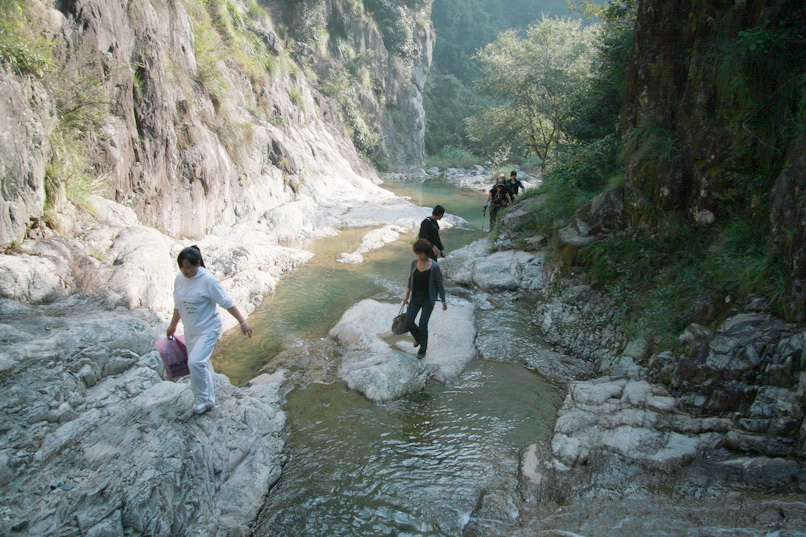 天台驴友俱乐部一周年重走九龙潭