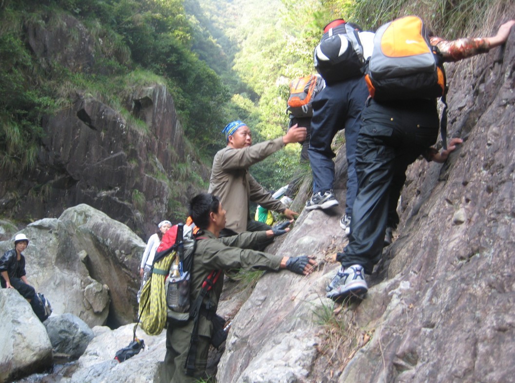 天台驴友俱乐部一周年重走九龙潭