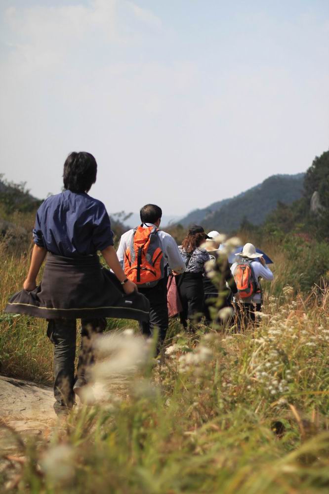 重阳节前奏——寻迹万马渡