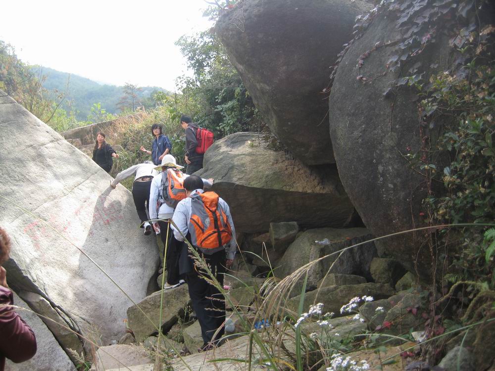 重阳节前奏——寻迹万马渡
