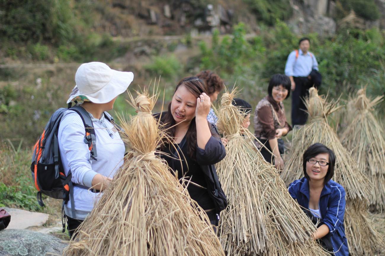 重阳节前奏——寻迹万马渡