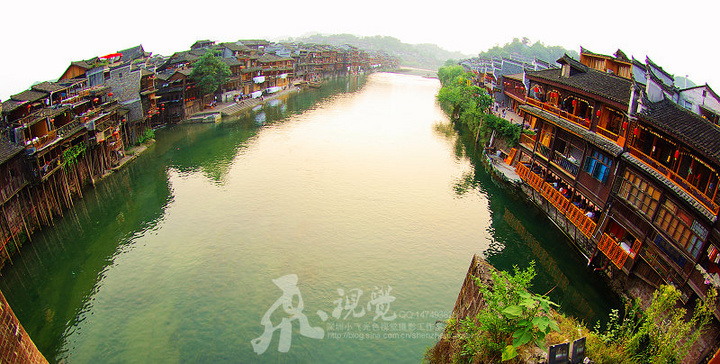 凤凰古城黄昏夕阳(转贴)
