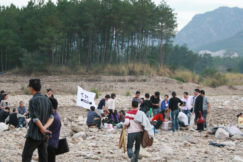 天台之窗/驴权俱乐部联合大型交友烧烤活动老树版PP