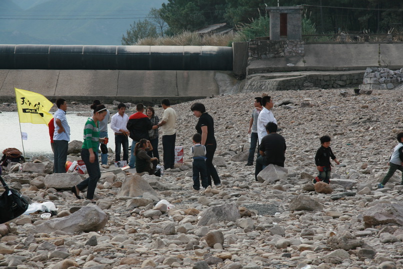 天台之窗/驴友俱乐部联合大型交友烧烤活动老树版PP
