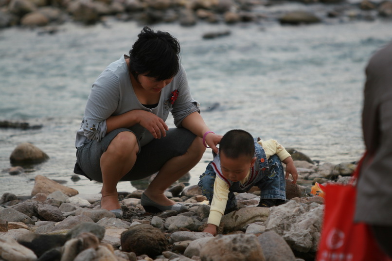 天台之窗/驴友俱乐部联合大型交友烧烤活动老树版PP