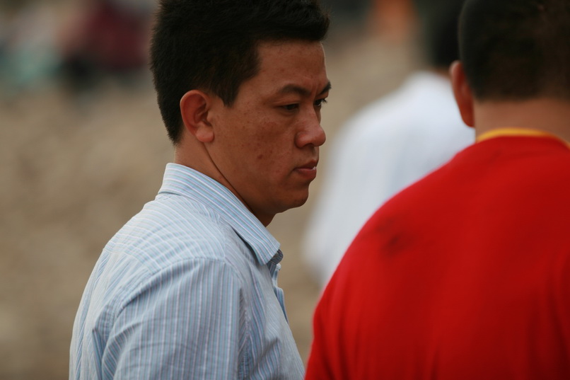 天台之窗/驴友俱乐部联合大型交友烧烤活动老树版PP