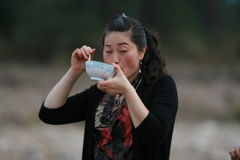 天台之窗/驴友俱乐部联合大型交友烧烤活动老树版PP